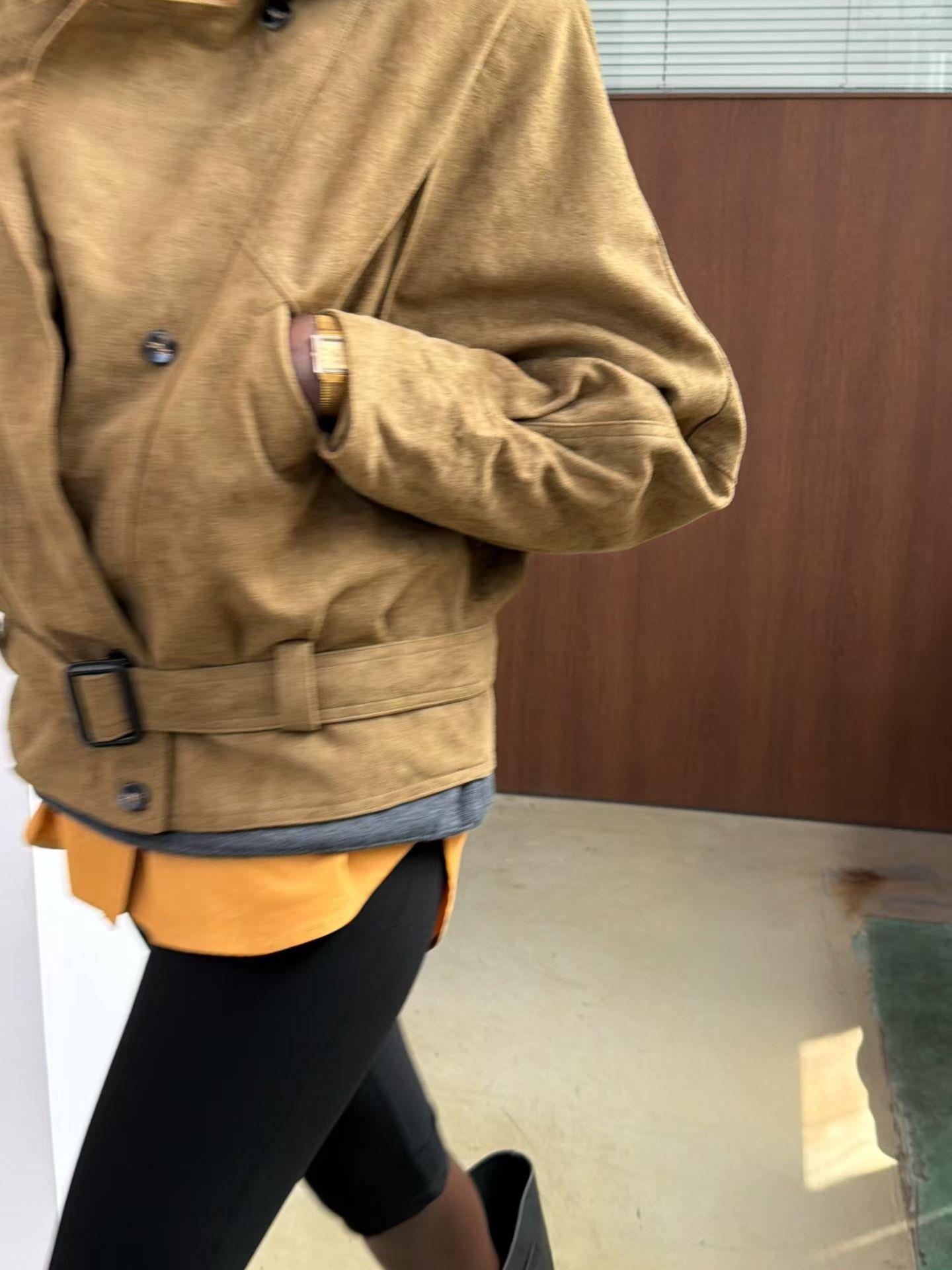 腰扣帶拼接麂皮外套
